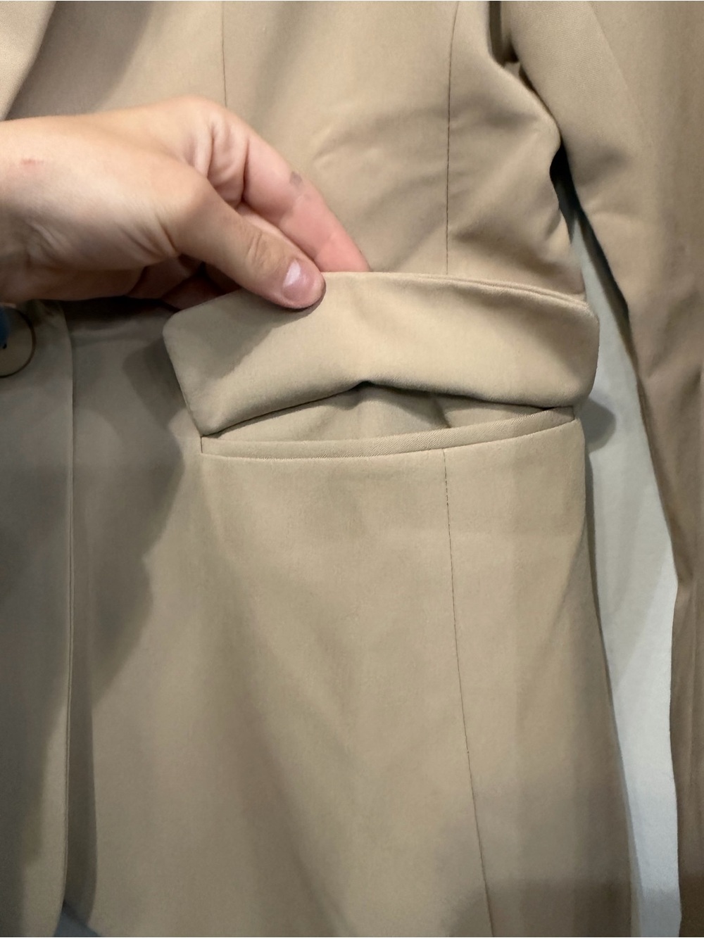 Cicy Bell Tan Long Sleeve Blazer - Picture 5 of 7